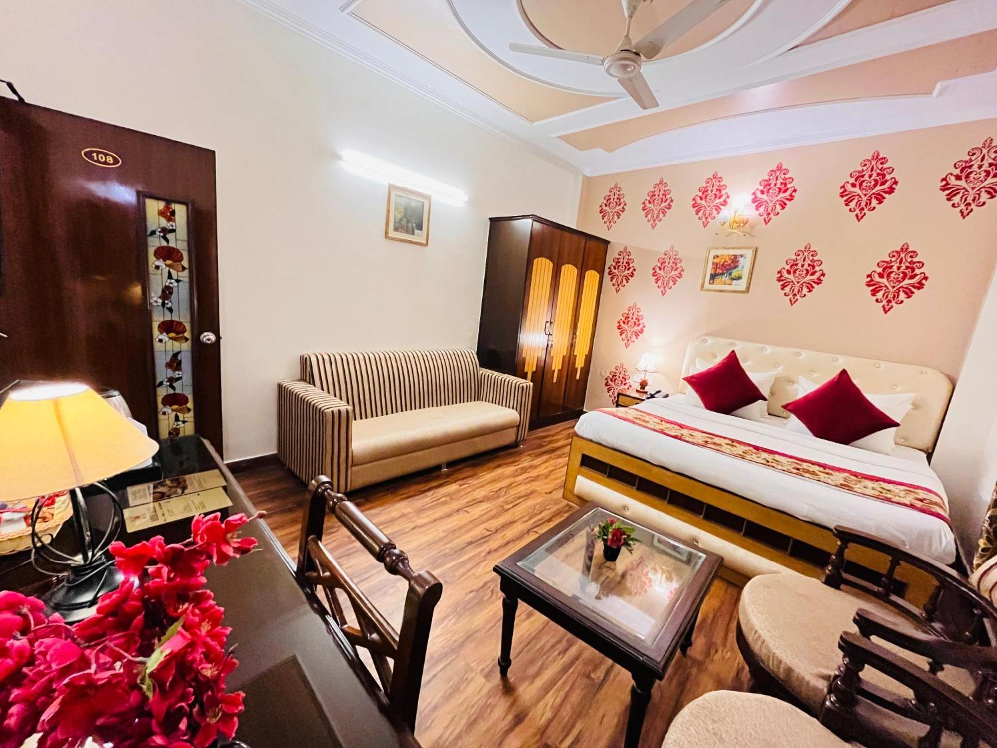 Hotel Paras - Karol Bagh Delhi Exterior foto